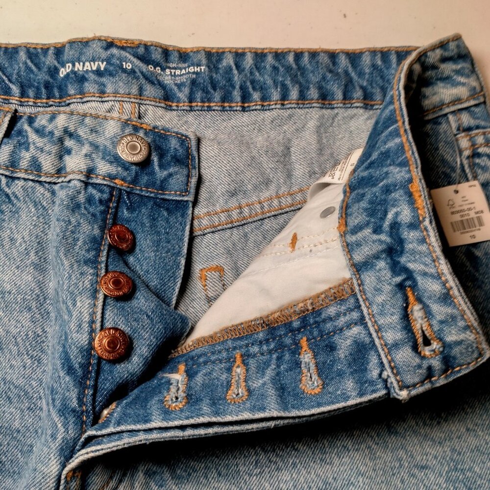 Old Navy Jean Shorts Women 10 OG Straight Light Wash Denim Distressed Button Fly - Picture 15 of 15